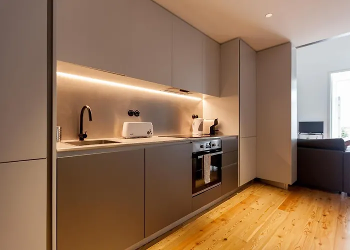 Flh Intendente Industrial Mezzanine With Balcony * Lisboa