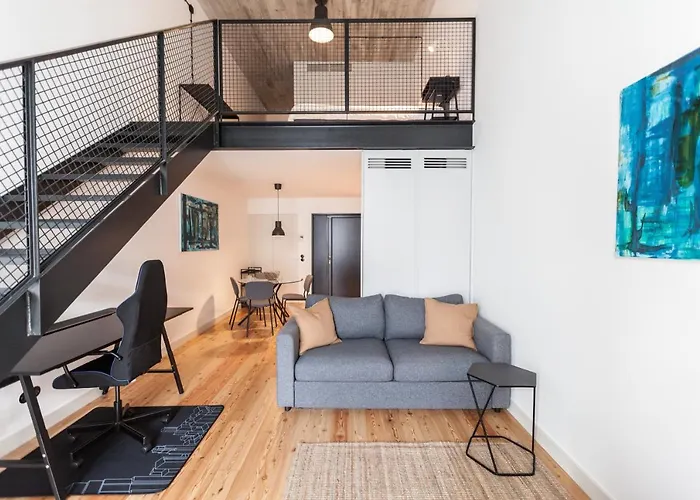 Flh Intendente Industrial Mezzanine With Balcony * Lisboa