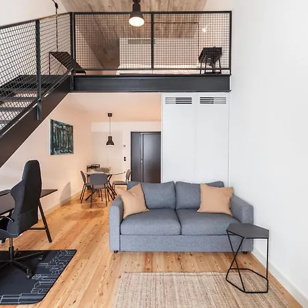 Flh Intendente Industrial Mezzanine With Balcony * Lizbona
